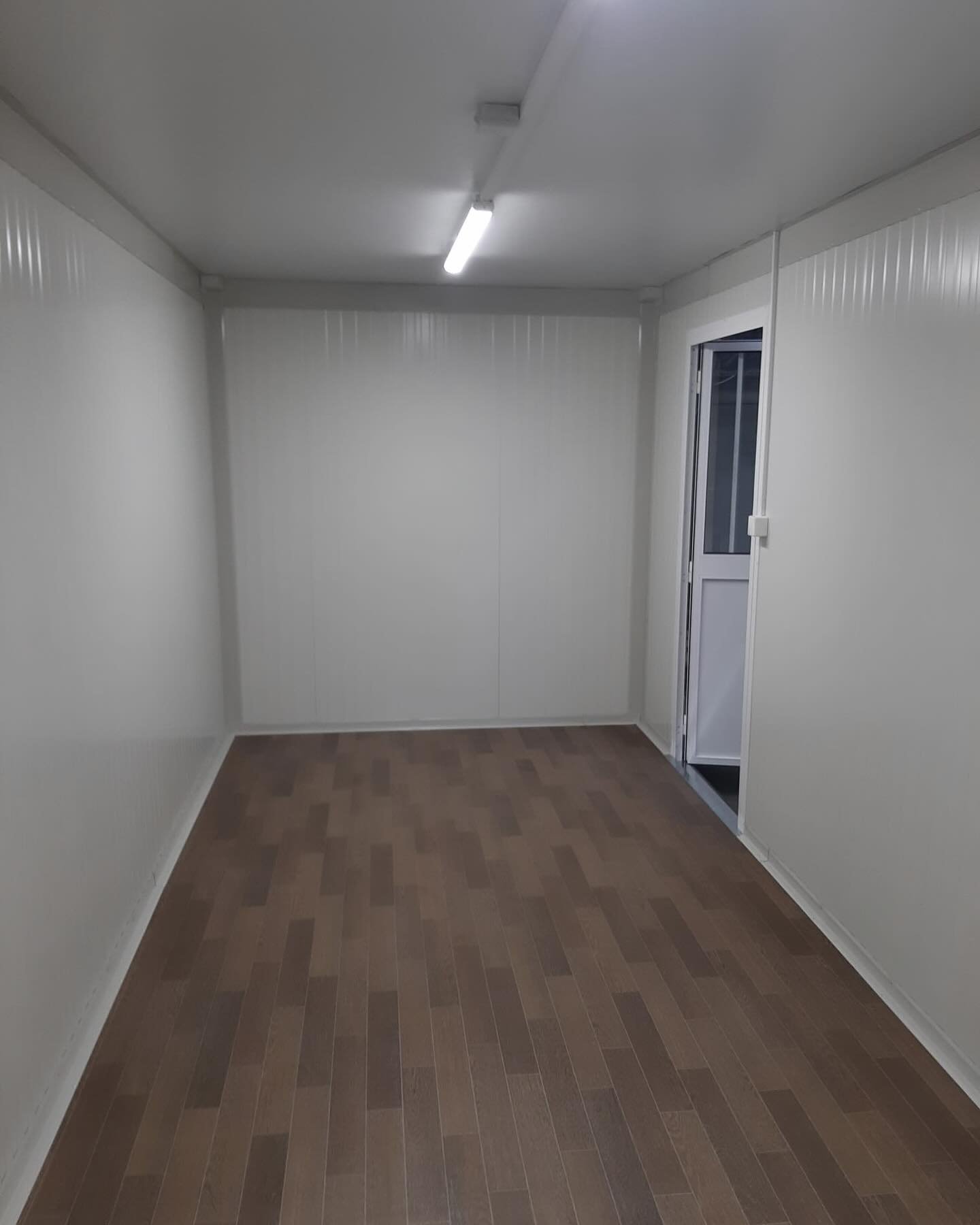 Bungalow Bureau 16 Pieds - Neuf – Image 3