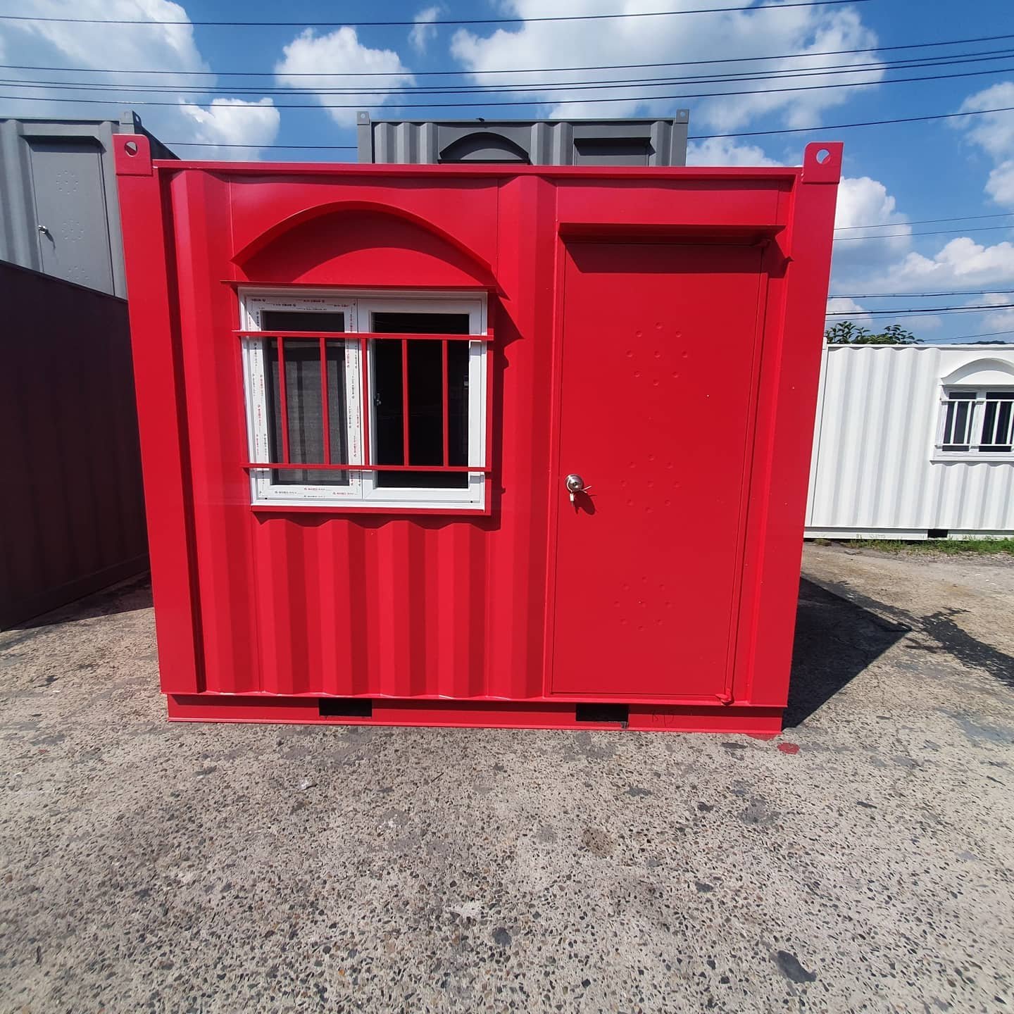 Conteneur bureau 10 pieds – Compact, sécurisé et durable – Image 2